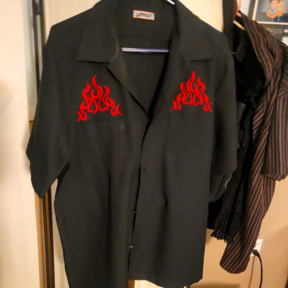 Mens  black short sleeve shirt